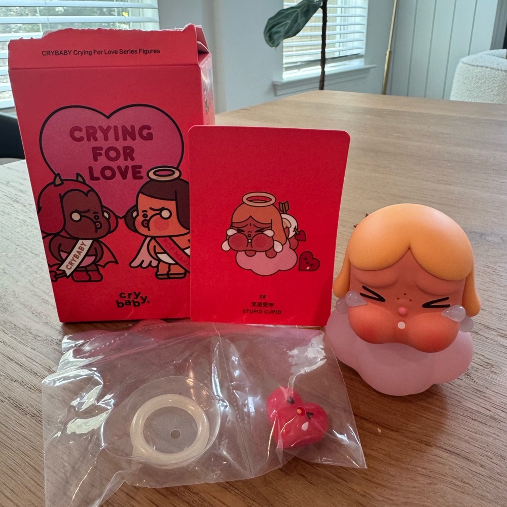 Pop Mart CryBaby - Crying For Love - Stupid Cupid